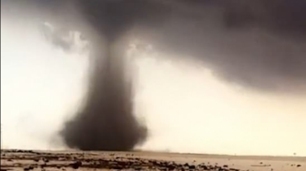 Tornado Besar dan Hujan Es Hantam Qatar saat Jeda Pertandingan Piala Dunia 2022