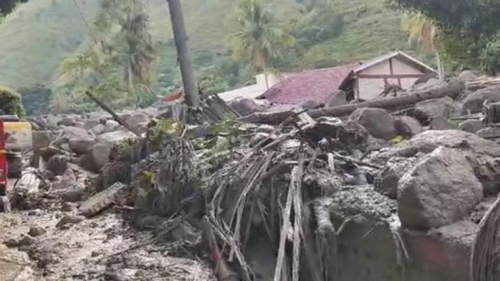 Banjir dan Longsor di Humbahas Sumut: 35 Rumah Rusak, 11 Orang Hilang