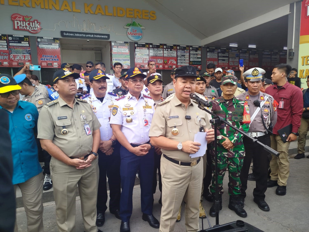 Pemprov DKI Siapkan 2.846 Unit Bus di Empat Terminal untuk Nataru 2025