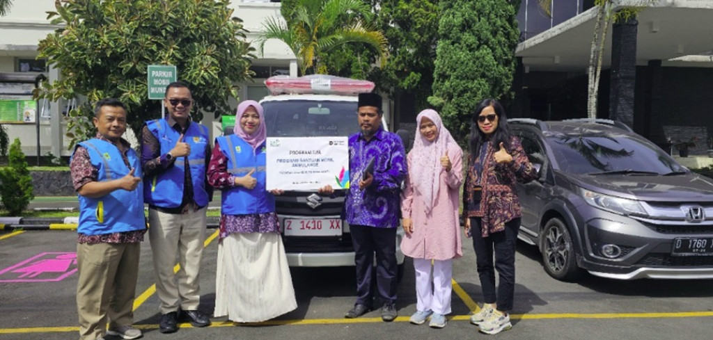 PLN Untuk Rakyat: Perkuat Layanan Kesehatan Masyarakat Lewat Bantuan Tiga Ambulans di Garut