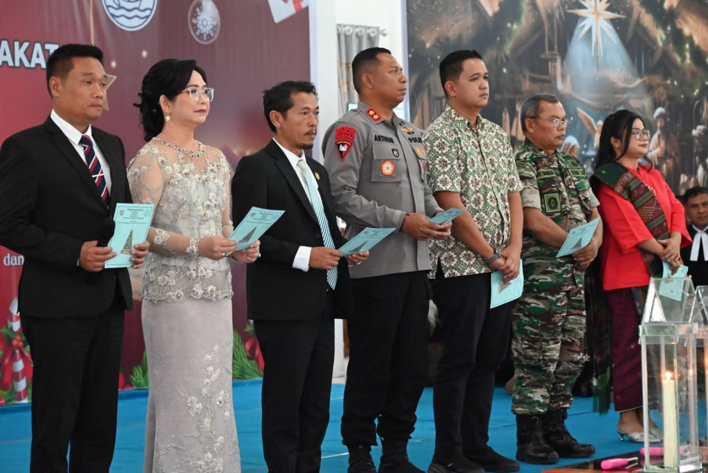 Bupati Humbahas Ajak Masyarakat, Natal 2025 Menjadikan Momentum Menghadirkan Damai Dari Kristus