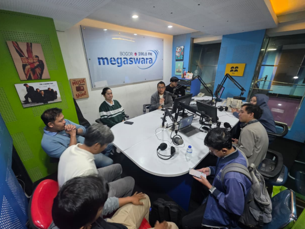 PLN UP3 Depok Edukasi Publik Soal K3 Melalui Radio Megaswara Bogor