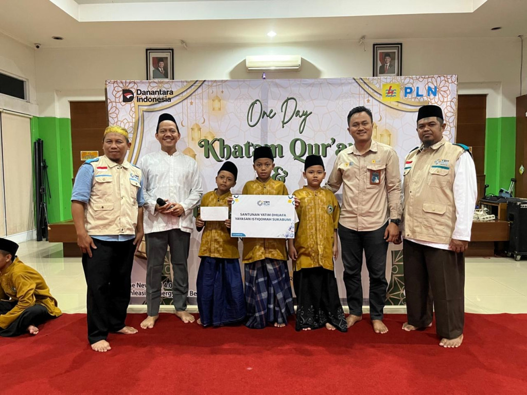 Alirkan Energi Kebaikan, PLN Sukabumi Gelar ‘One Day Khatam Qur’an’ dan Santunan Anak Yatim