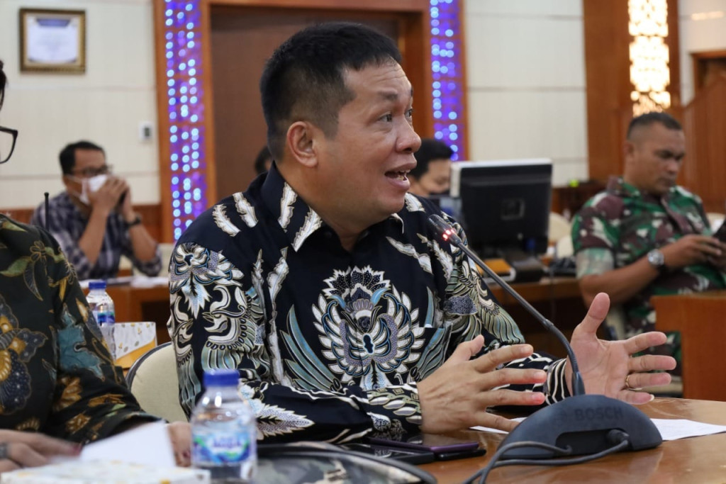 ALPERKLINAS Apresiasi Kerja Keras PLN Pulihkan 100 Persen Sistem Kelistrikan Sumatera Barat Pascabencana
