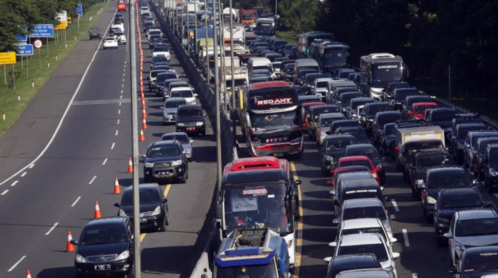 Arus Mudik Natal 2025: Kemenhub Klaim Berjalan Aman dan Terkendali
