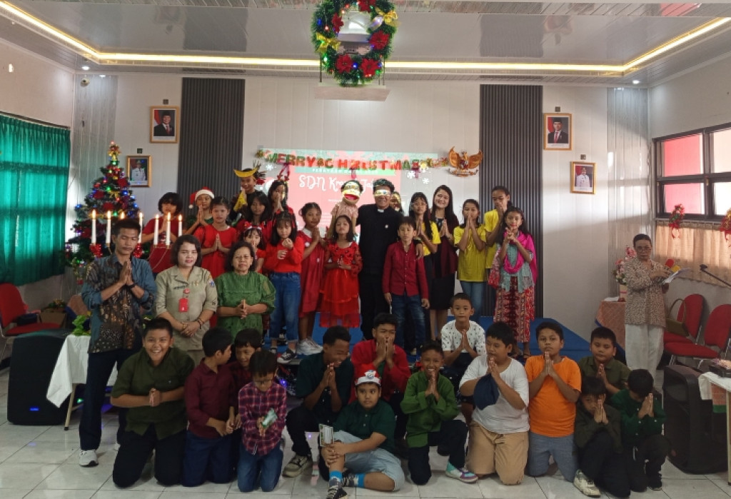 'Berjalan Bersama Yesus' Jadi Tema Perayaan Natal SDN Kramat Jati 11 Jakarta Timur