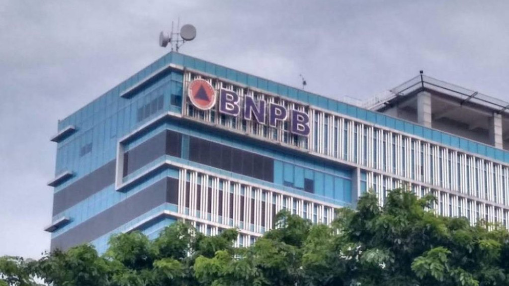 BNPB Ingatkan Kewaspadaan Nasional: Dua Bibit Siklon Berpotensi Picu Cuaca Ekstrem