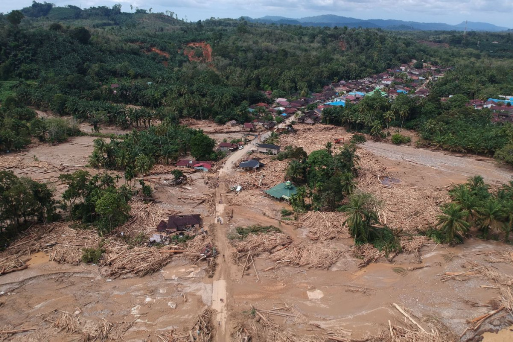 BNPB Umumkan Korban Banjir Longsor Sumatra Capai 1.016 Orang