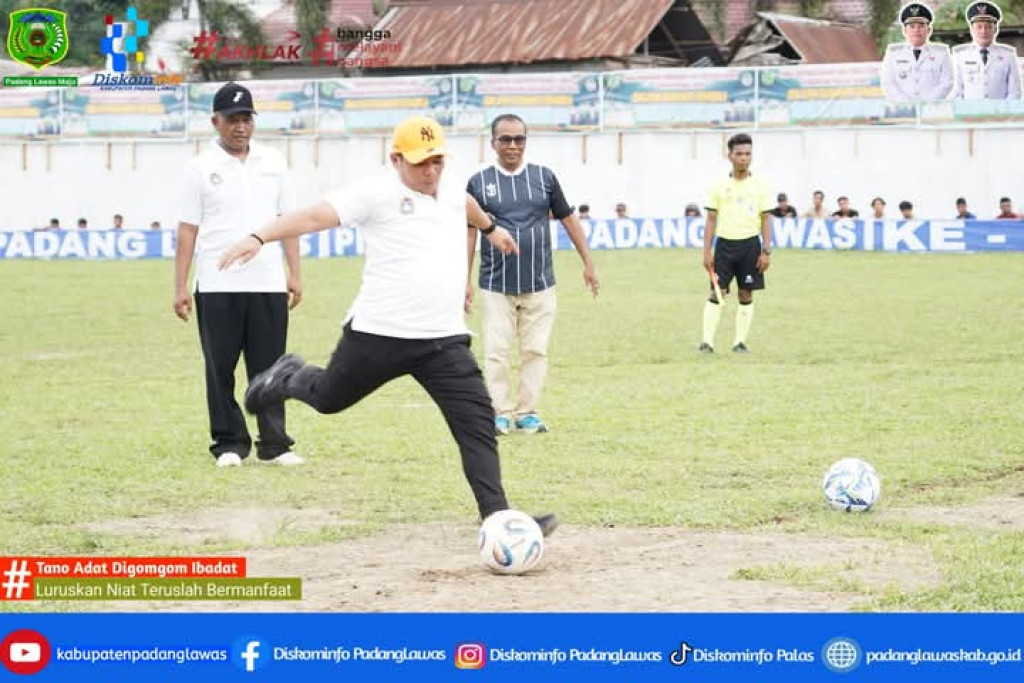 Bupati Resmi Membuka Semi Open Tournament Sepakbola Piala Bupati Cup IV Tahun 2025.