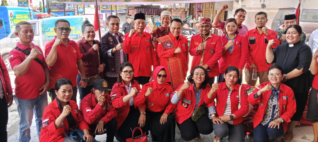 Bupati Rohil Lepas Rombongan Bantuan Kemanusiaan DPC PBB Rohil ke Tapanuli