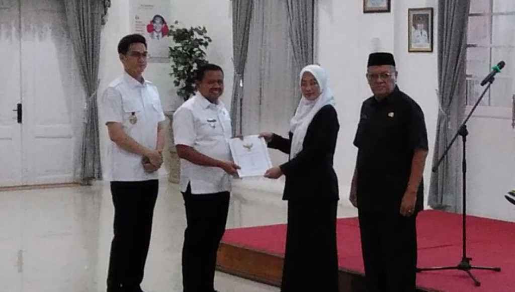 Bupati Sumedang Lakukan Rotasi 106 Kepala SD dan SMP Negeri