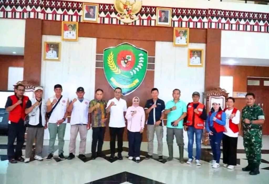 Bupati Tapsel Apresiasi Bantuan Labuhanbatu untuk Warga Terdampak Bencana