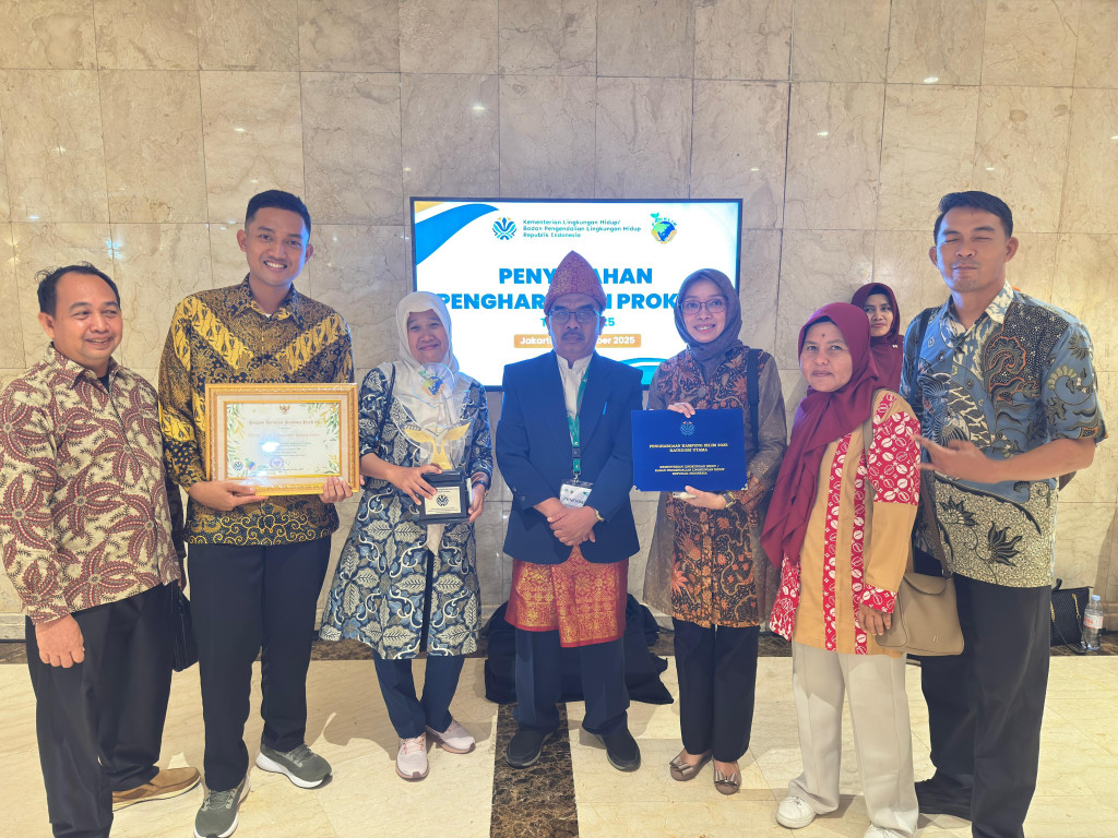 Dari Tambang ke Desa Tangguh Iklim: Pembinaan PAMA Antar Harapan Jaya Raih Proklim Utama Nasional