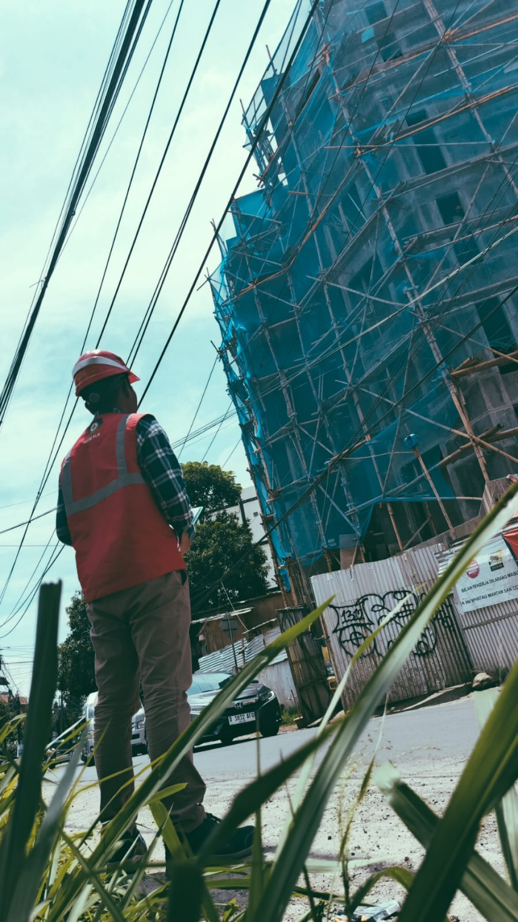 Inspeksi Jaringan Menyeluruh, PLN UP3 Sumedang Perkuat Upaya Untuk Menjaga Kualitas Pelayanan Ketenagalistrikan