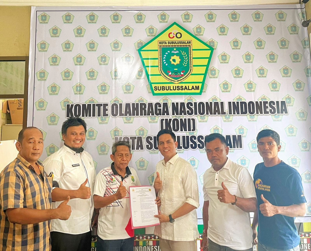 Jelang Musorkot KONI Kota Subulussalam, Ardhiyanto Ujung Serahkan SK Tim Penjaringan dan Penyaringan