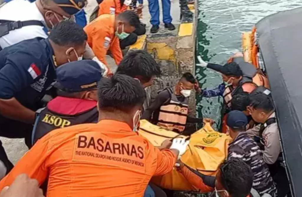 Jenazah Pelatih Valencia B dan Putrinya Ditemukan, Pencarian Dua Anak Masih Berlanjut