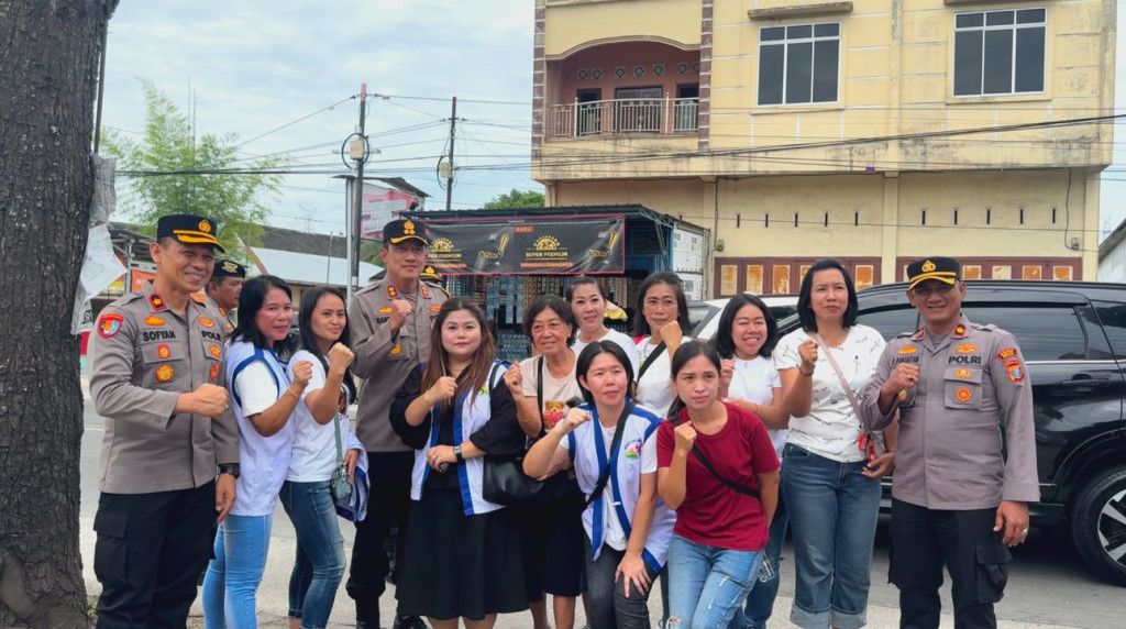 Kapolres Binjai bersama Yayasan Bhakti Sosial Lepas bantuan untuk Aceh Tamiang