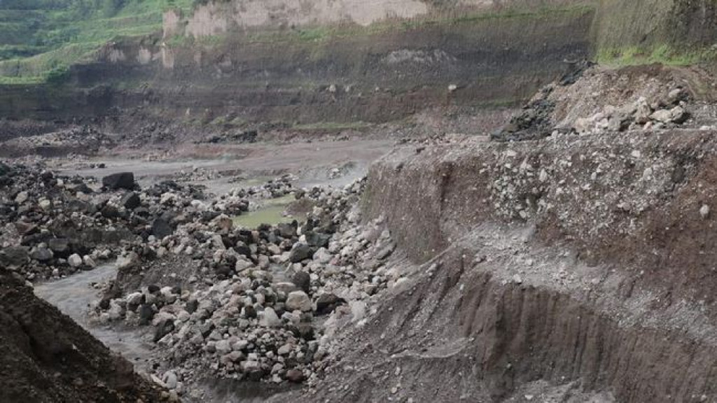 Kapolres Mukomuko Ingatkan Personel Agar Tidak Terlibat Tambang Batu Pasir Ilegal Setempat