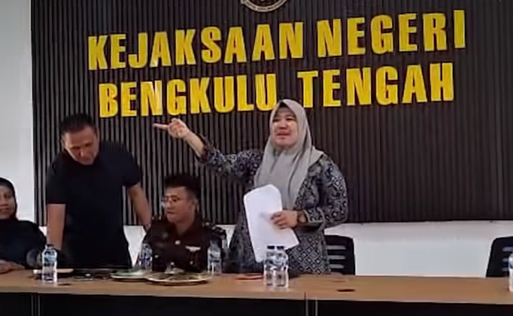 Kejari Bengkulu Tengah Lelang Barang Rampasan Inkrah, Motor hingga Mobil Terjual Habis