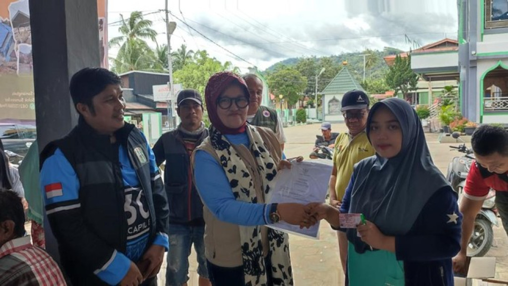 Kemendagri Terbitkan 63 Ribu Dokumen Kependudukan Gratis bagi Korban Bencana di Sumatra