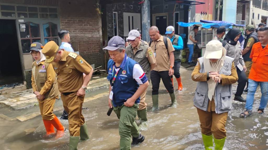 Kemenko PMK Pimpin Koordinasi Besar Atasi Banjir dan Longsor Bandung