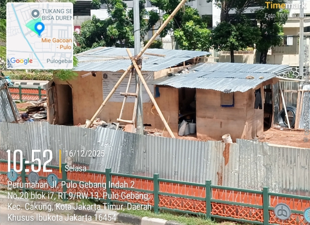 Kontrak Berakhir, Proyek Peningkatan Kualitas Sarana Penyiraman di depan Kantor Walikota Jaktim Masih Berlanjut