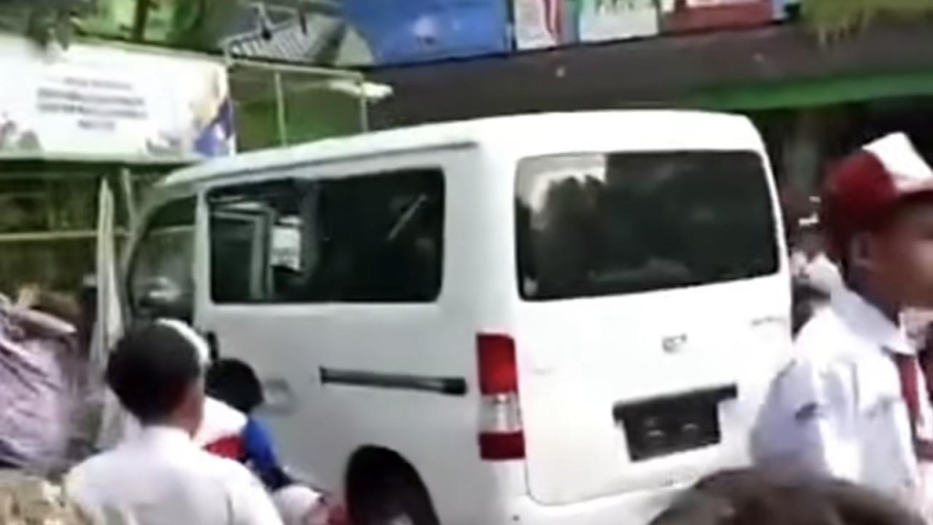 Kronologi Lengkap Mobil MBG Menabrak Siswa di Jakut hingga Sopir Diamankan