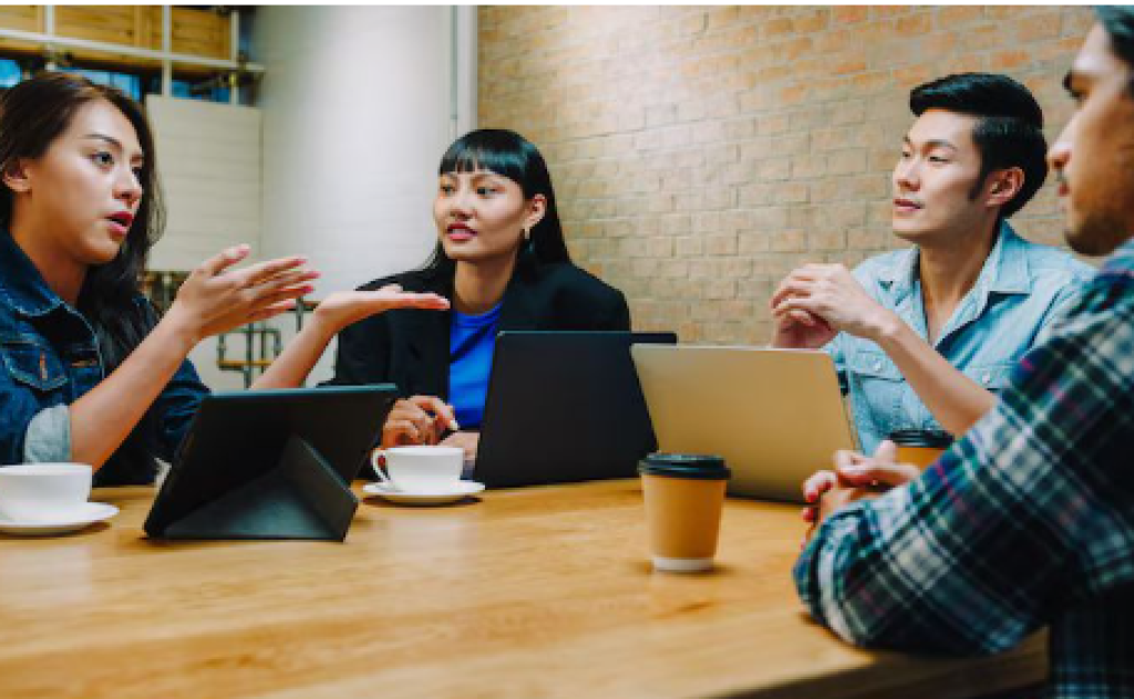 Lima Cara Komunikasi yang Bikin Kamu Lebih Disukai Banyak Orang