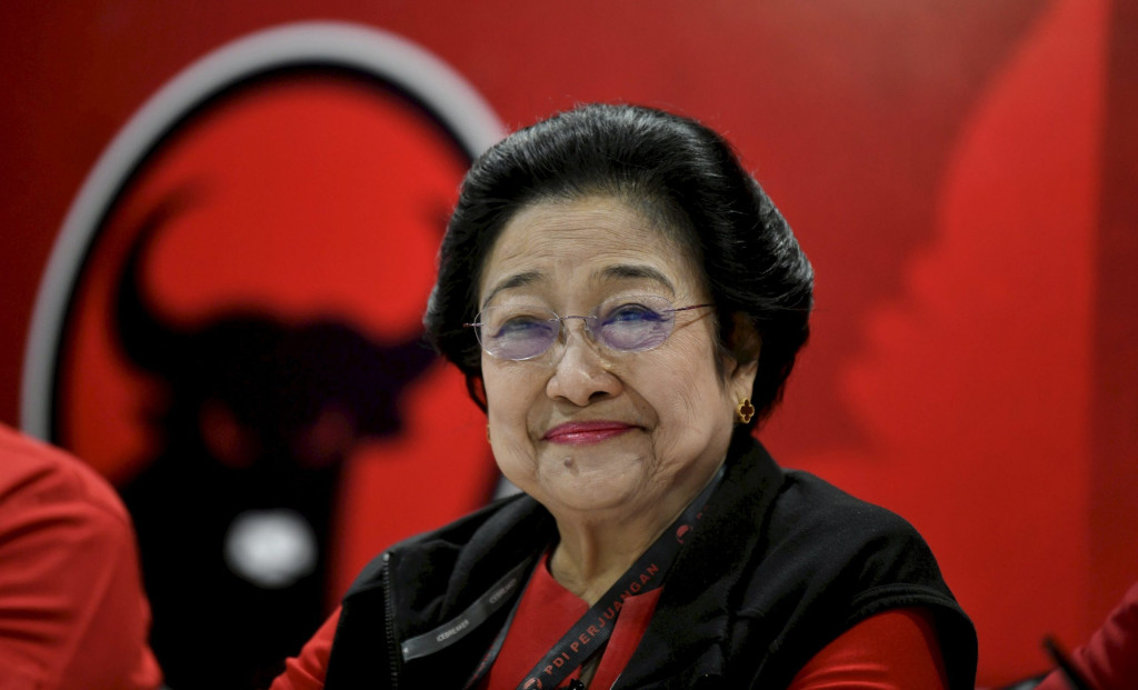 Megawati Instruksikan PDIP Dirikan Sekolah Tenda Bagi Siswa Korban Banjir Sumatra