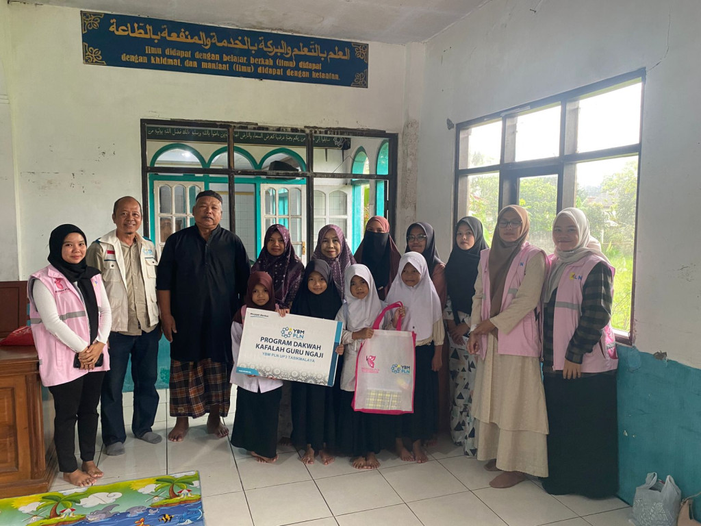 Melalui YBM dan Srikandi, PLN UP3 Tasikmalaya Perkuat Pendidikan Keagamaan di Madrasah Al Irsyadiah