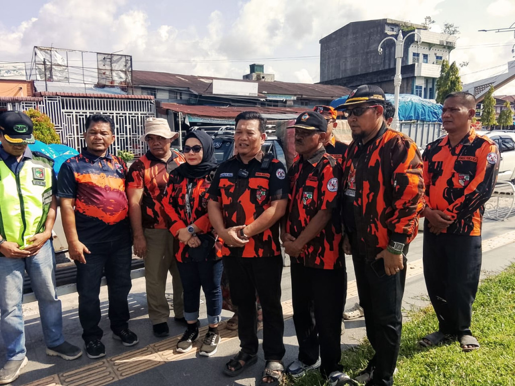 MPC PP Kota Subulussalam Antar Bantuan Sembako dan Pakaian dengan Empat Mobil ke Aceh Tamiang