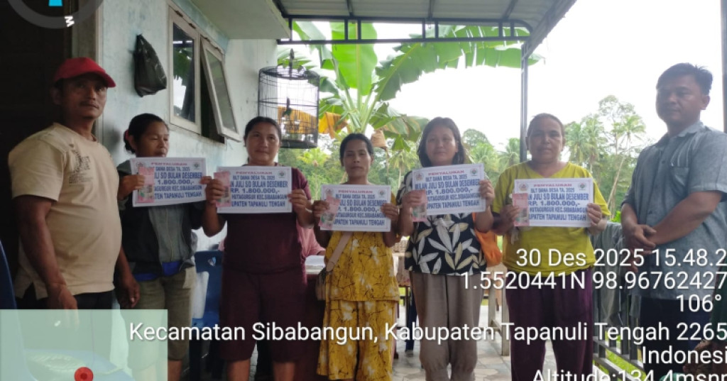 Oase di Tengah Kesulitan, Pemdes Hutagurgur Salurkan BLT Dana Desa 2025 dan Intensif Kader