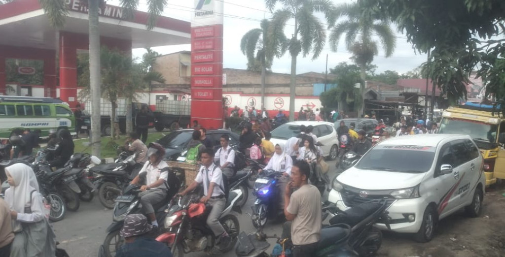 Pasokan BBM Macet, Warga Tigalingga Dairi Kesulitan Keluarkan Hasil Tani