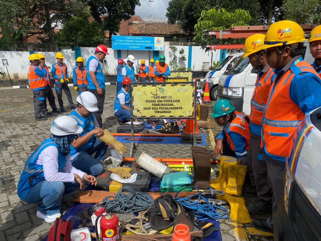 Pastikan Keandalan Listrik Selama Libur Akhir Tahun, PLN Sukabumi Gelar Apel Siaga Nataru