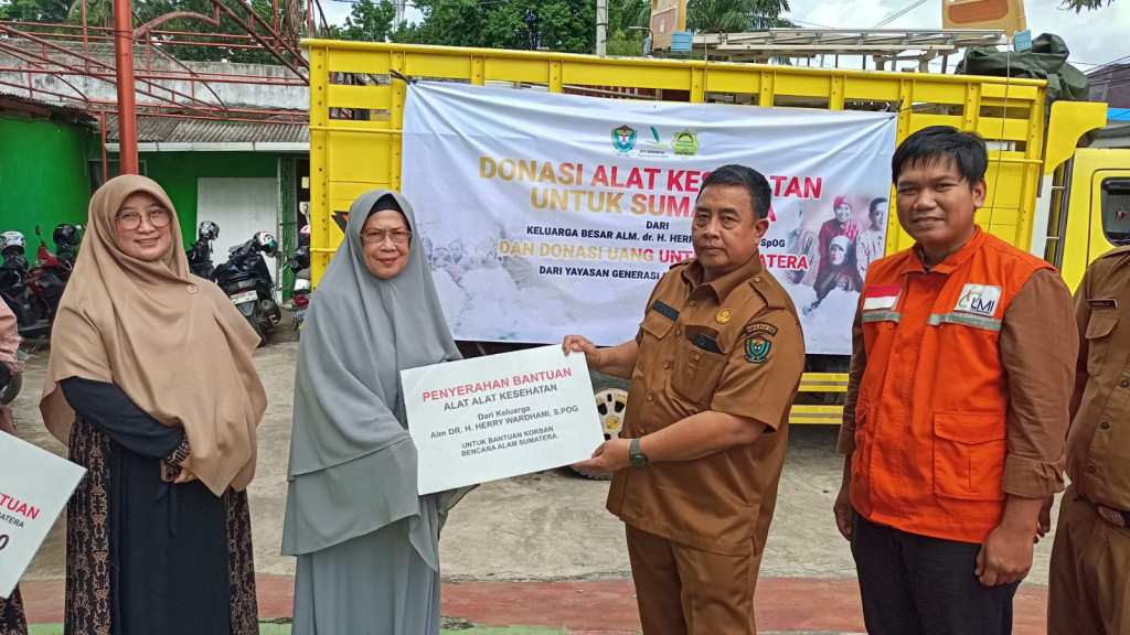 Peduli Bencana Sumatera, Yayasan Generasi Rabbani Muara Enim Salurkan Alkes dan Donasi Rp175 Juta