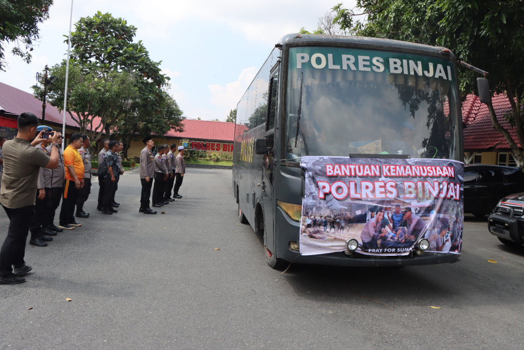 Peduli Kemanusiaan Polres Binjai Kirimkan Bantuan Logistik Dua Unit Truk Ke Daerah Aceh Tamiang
