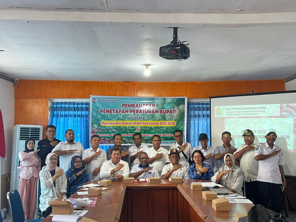Pembahasan Draft Perbup RAD Pala dan RAD Perkebunan Sawit Tahun 2025–2029 dalam Mendukung RPJMD Fakfak Membara 2025–2029