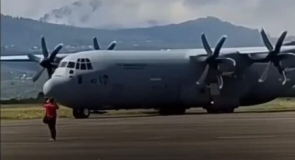 Pemerintah Angkut Hasil Tani Warga Bener Meriah dan Aceh Tengah Lewat Armada Udara