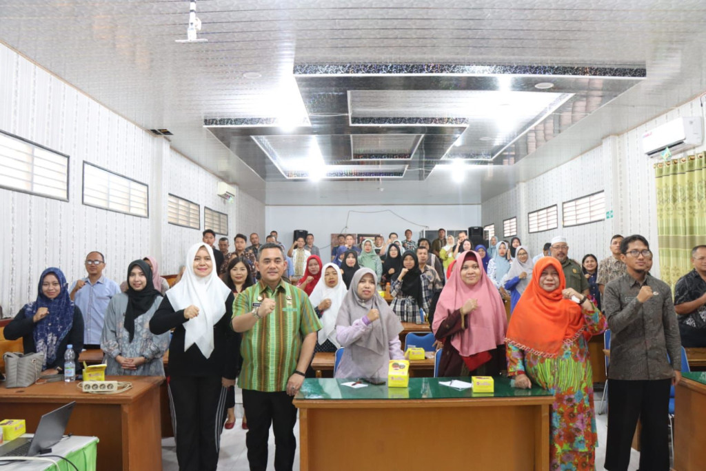 Pemko Binjai Tegaskan Keseragaman dan Disiplin ASN melalui Sosialisasi Pakaian Dinas Terbaru