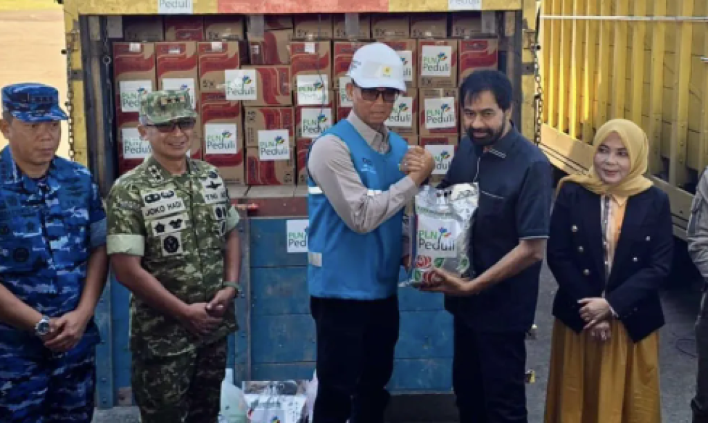Pemulihan dan Kepedulian: PLN Kirim Genset serta Sembako bagi Korban Banjir Sumatera