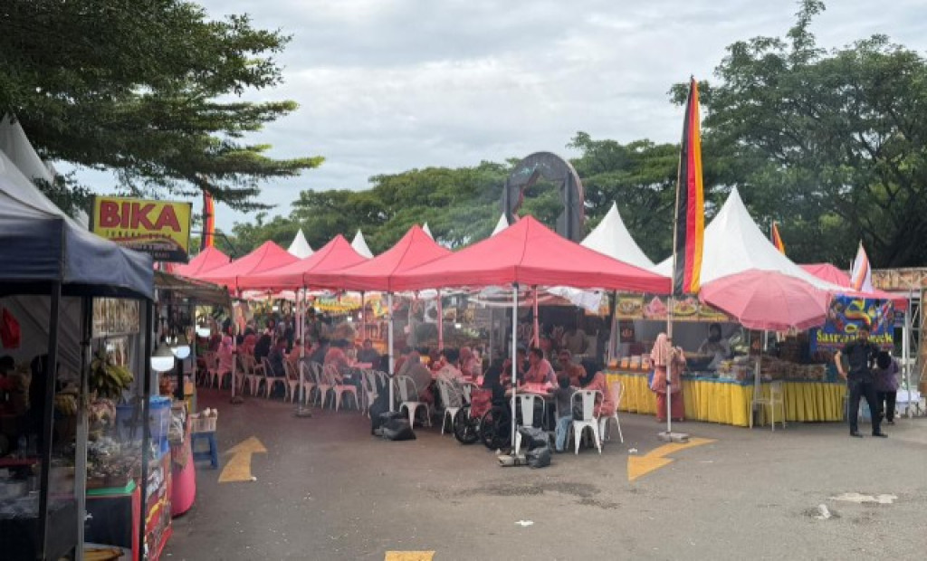 Cita Rasa 12 Hari: Festival Kuliner Minangkabau Pesona Square Kota Depok dan Sumbang Korban Bencana Sumatera