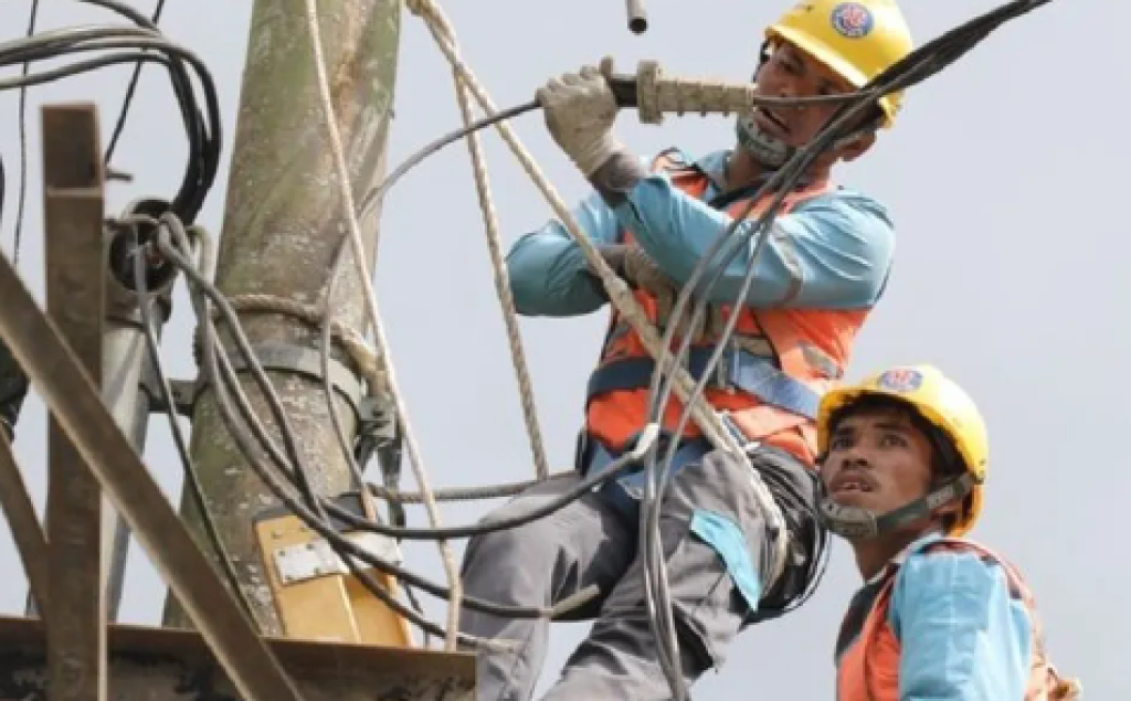 Strategi PLN Kembalikan Listrik Sibolga: Manuver 20 kV Jadi Penentu