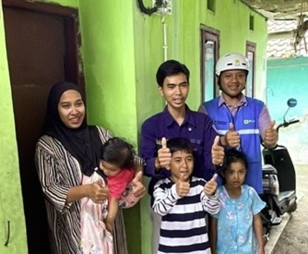 Peringati Hari Guru Nasional PLN Beri Sambungan Listrik Gratis Tenaga Pendidik di Bogor