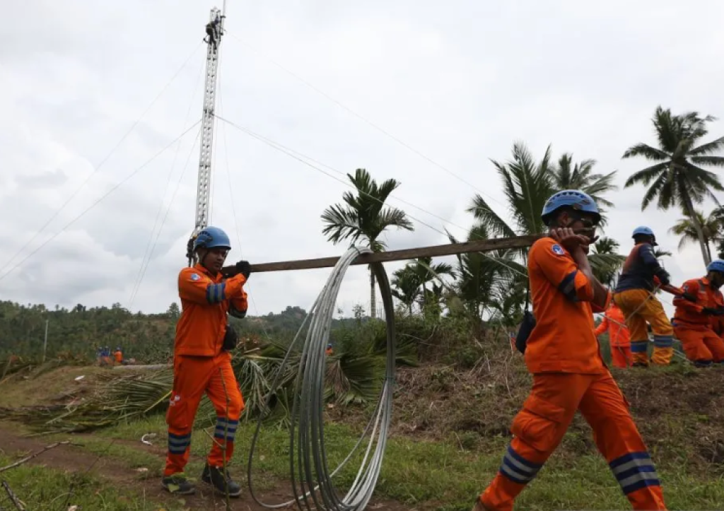 PLN Operasikan Strategi Multi-Moda Menembus Udara–Darat–Belantara untuk Pulihkan Aceh