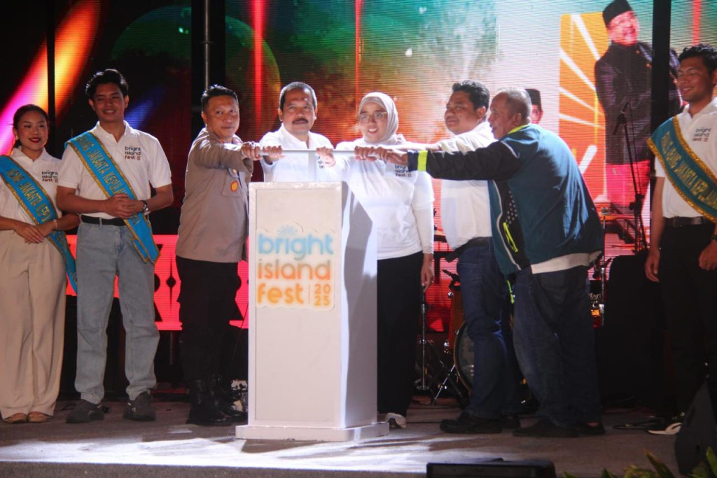 PLN Pastikan Keandalan Listrik di Bright Island Fest 2025, Pulau Tidung Makin Mempesona