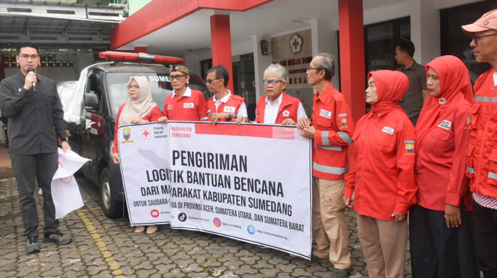PMI Sumedang, Wabup Sumedang Lepas Bantuan Logistik untuk Korban Bencana di Sumatera
