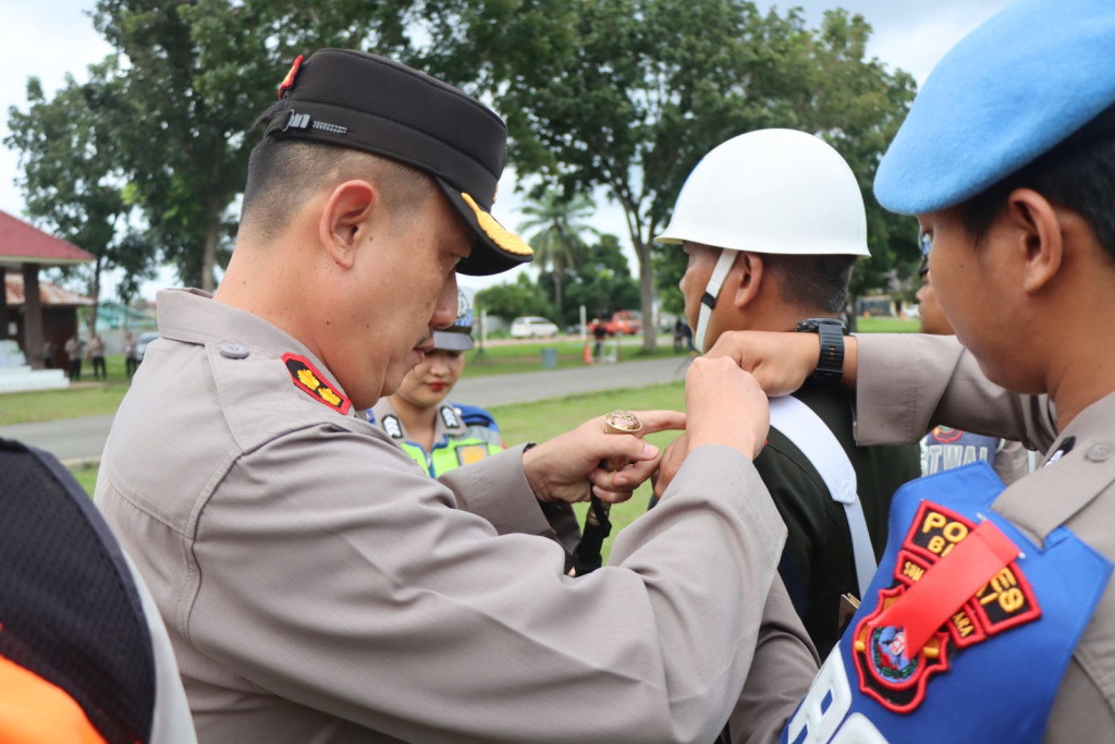Polres Binjai Bersama Instansi Terkait Laksanakan Gelar Pasukan Operasi Lilin Toba 2025 dimulai