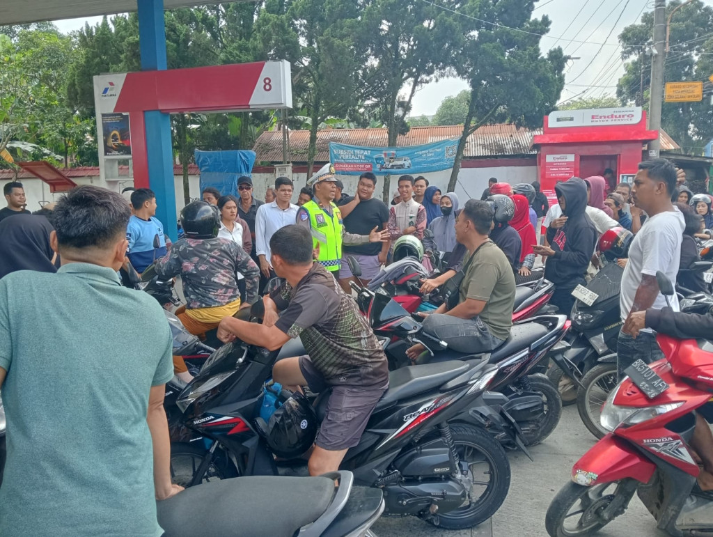 Polres Binjai Lakukan Pengaturan dan Pengamanan di SPBU