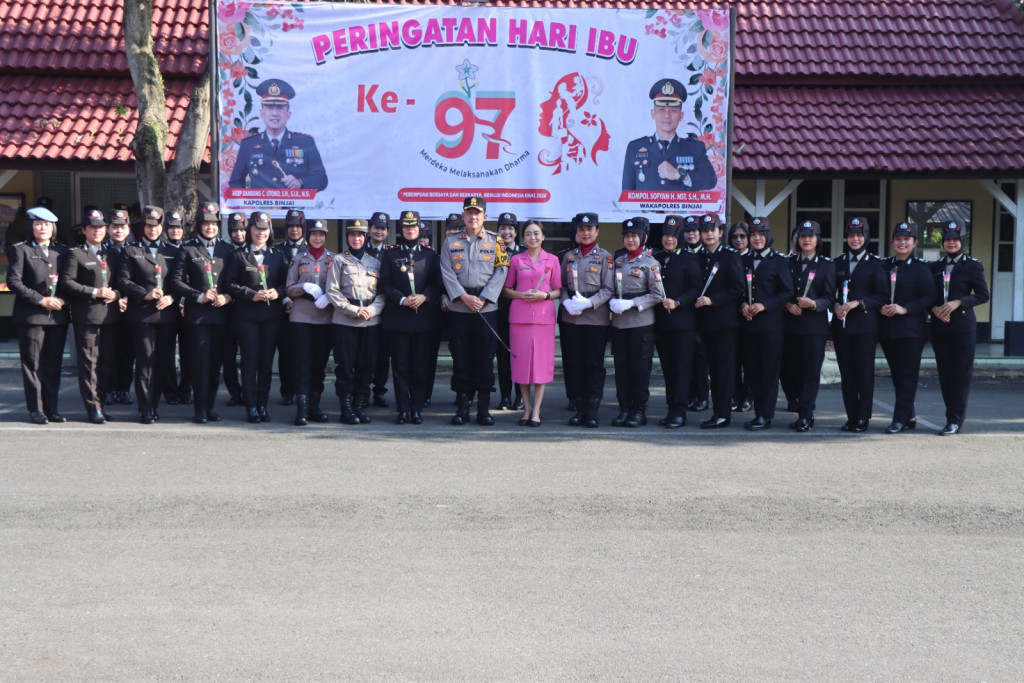 Polres Binjai Memperingati Hari Ibu Ke-97 Tahun 2025 Dengan Upacara Bendera