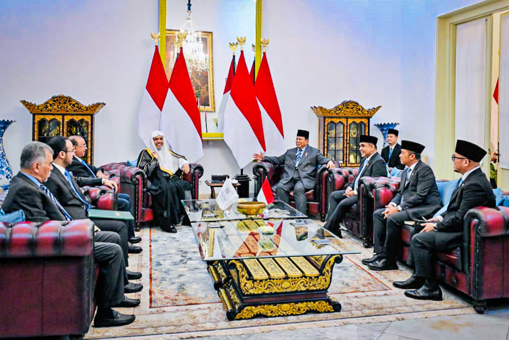 Prabowo Terima Sekjen Liga Muslim Dunia: Teguhkan Peran Indonesia dalam Perdamaian Global dan Layanan Haji